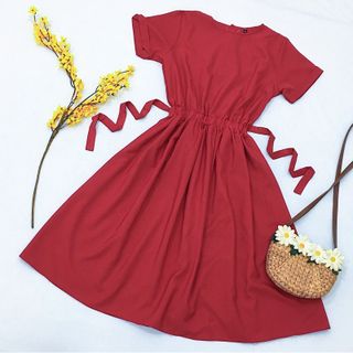 ĐẦM ĐỎ NÚT SAU