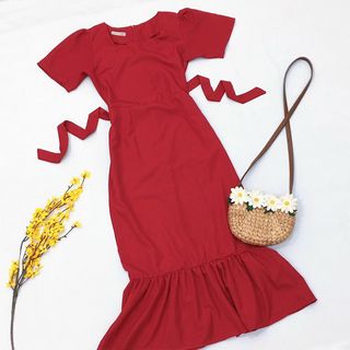 ĐẦM ĐỎ THẮT EO ĐUÔI CÁ