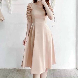ĐẦM KEM TAY RÚT