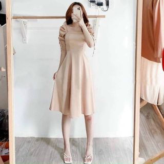 ĐẦM KEM TAY RÚT