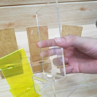 Kệ điện thoại mica 02