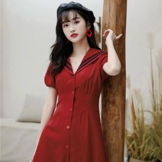 ĐẦM ĐỎ VIỀN ĐEN