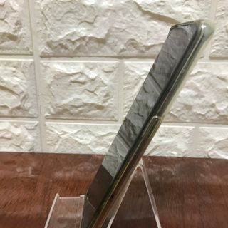 Kệ để điện thoại mica 01