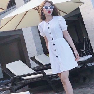 ĐẦM TRĂNG NÚT ĐEN