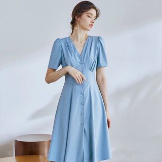 ĐẦM XANH CỔ V NÚT BỌC
