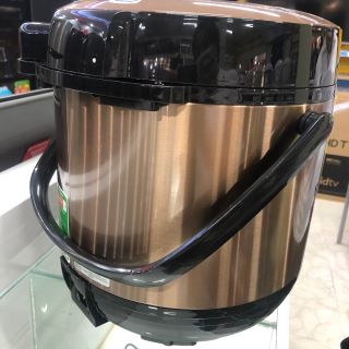 Nồi Áp Suất Điện Đa Năng Hasuka HSK - 988 Màu Ngẫu Nhiên - Hàng Chính Hãng