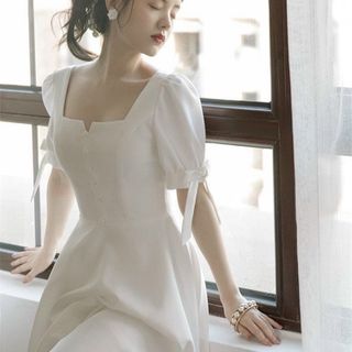 ĐẦM TRẮNG CỔ KHÓA TAY NƠ
