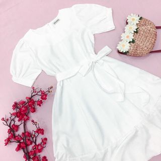 ĐÀM TRẮNG ĐUÔI CÁ CỘT EO