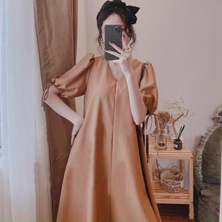 ĐẦM SUÔNG CỔ V TAY NƠ 2 MÀU