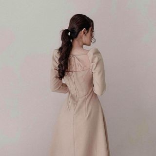 ĐẦM KEM XẾP LY NGỰC