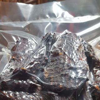 Thịt lợn gác bếp nhà làm đảm bảo thơm ngon