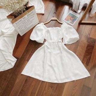 ĐẦM TRẮNG CỔ VUÔNG FORM NGẮN