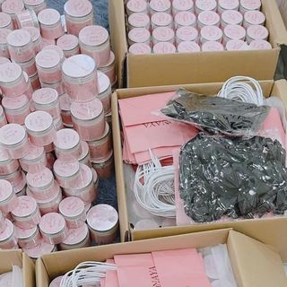 Kem Body Bông Trắng Da ONAKY 250gr