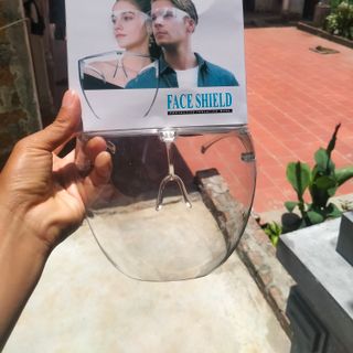 Kính FACE SaHIELD giá rẻ, chất lượng.