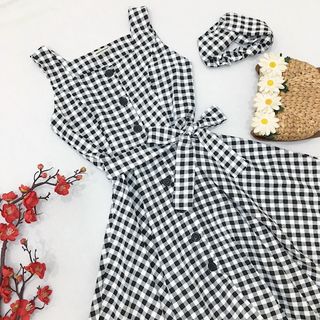 ĐẦM CARO ĐEN KÈM TURBAN