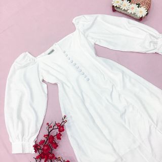 ĐẦM TRẮNG TAY PHỒNG NÚT BỌC