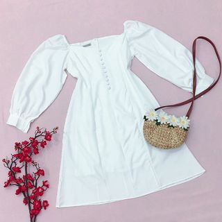 ĐẦM TRẮNG TAY PHỒNG NÚT BỌC