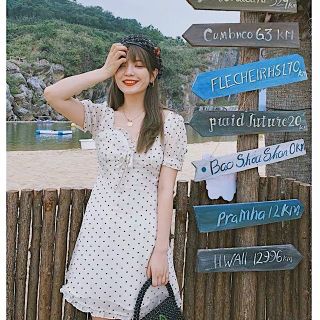 ĐẦM BI TRẮNG CỔ BÈO