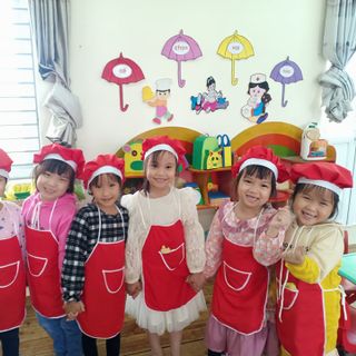 sỉ 100 bộ tạp dề bé mầm non