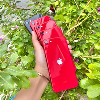 Iphone SE 2020 lock 64gb ( APPLEPEN)
