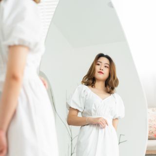 Đầm linen cổ tròn