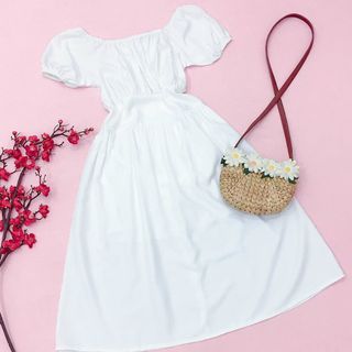 ĐẦM TRẮNG CỔ VUÔNG FORM DÀI