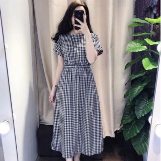 ĐẦM CARO FORM DÀI KÈM ĐAI