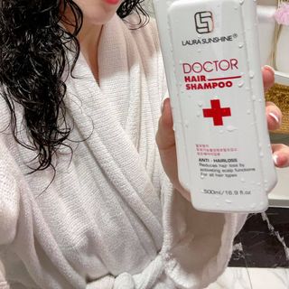 DẦU GỘI GIÚP GIẢM RỤNG TÓC - DOCTOR HAIR SHAMPOO - LAURA SUNSHINE