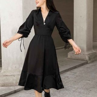 ĐẦM ĐUÔI CÁ TAY LỠ RÚT 2 MÀU