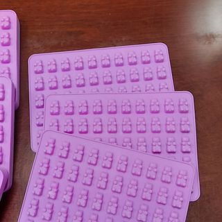 Khuôn silicon gấu làm kẹo dẻo, kẹo chip chip, socola, rau câu mini 50 viên