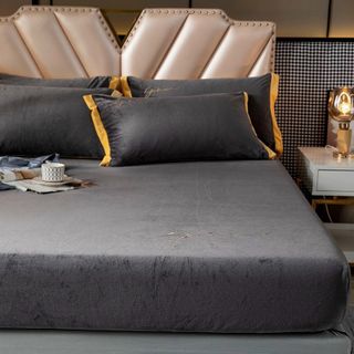 Bộ Ga và 2 vỏ gối nỉ nhung