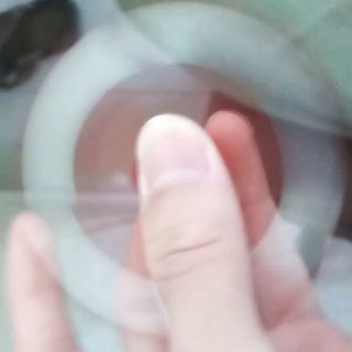Đồ chơi con quay Finger Spinner góc tròn an toàn cho bé.