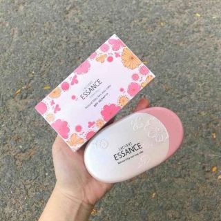 Phấn Essancee hoa siêu che phủ giá tốt nhất