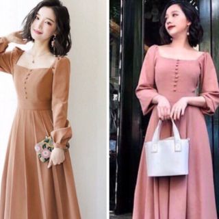 ĐẦM VÁY TAY DÀI CỔ VUÔNG 2 MÀU