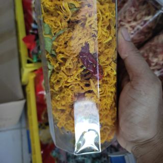 Khô gà lá chanh hũ pet