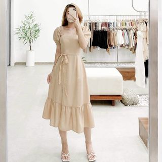 ĐẦM ĐUÔI CÁ CỔ VUÔNG 2 MÀU