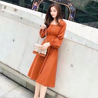 ĐẦM CAM CỔ VUÔNG TAY DÀI