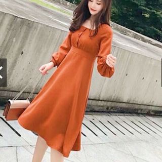 ĐẦM CAM CỔ VUÔNG TAY DÀI