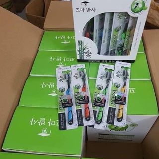 Bàn chải đánh răng than tre hoạt tính
