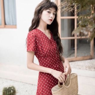 ĐẦM BI ĐỎ BO EO DÁNG DÀI