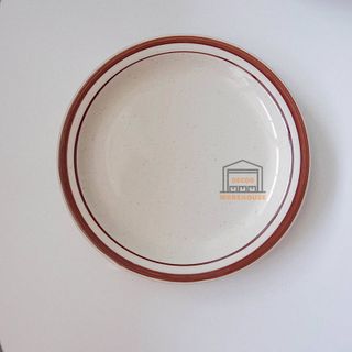 Dĩa sứ trắng hình tròn viền nâu