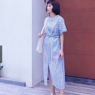 ĐẦM SƠ MI SỌC DÁNG DÀI CHÉO EO