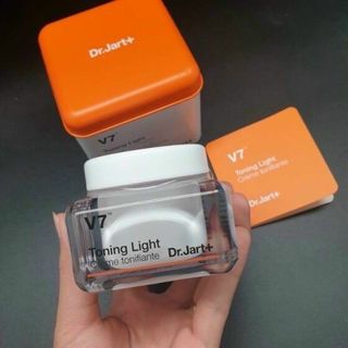 Kem v7 giá sỉ