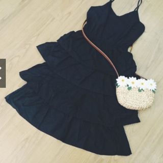 ĐẦM MAXI ĐEN 4 TẦNG
