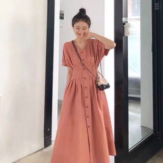 ĐẦM HỒNG RUỐC XẾP LI DÁNG DÀI 2 MÀU