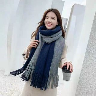 khen len choàng cổ phồi 2 màu