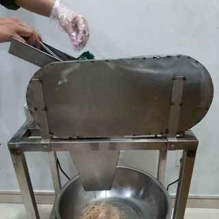 Sỉ bì trộn thính nhà làm chỉ dành cho thực khách sành ăn, yêu cầu vệ sinh cao