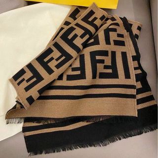 khăng len cao cấp fendi bộ sưu tập thu đông