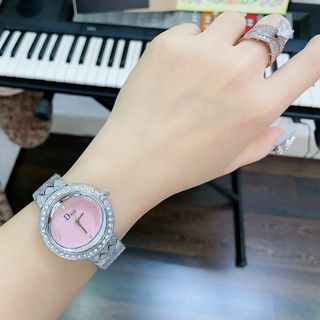 ĐỒNG HỒ DlOR NỮ XINH XINH