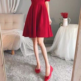 ĐẦM ĐỎ CỔ VEST THẮT EO